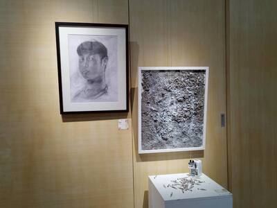 LINE_ALBUM_媒材表現技法期末展_260610_22