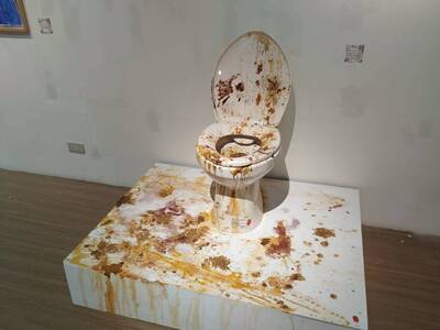 LINE_ALBUM_媒材表現技法期末展_260610_29