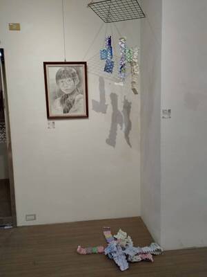 LINE_ALBUM_媒材表現技法期末展_260610_16