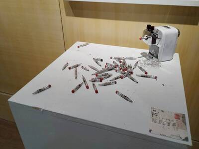 LINE_ALBUM_媒材表現技法期末展_260610_21