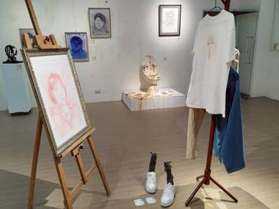 LINE_ALBUM_媒材表現技法期末展_260610_20