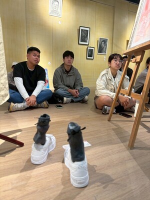 LINE_ALBUM_媒材表現技法期末展_260616_27