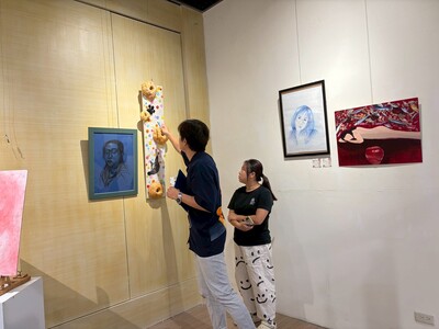 LINE_ALBUM_媒材表現技法期末展_260616_22