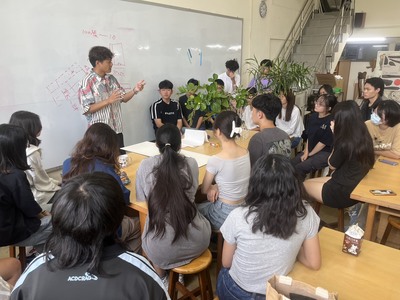 114-1 柯良志老師 課堂照片