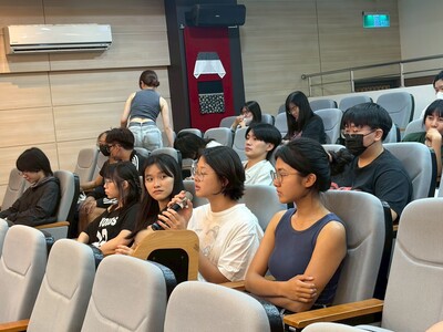 LINE_ALBUM_20260413胡朝聖老師｜藝術市場脈動的探索｜2026研討會_260415_30