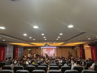 LINE_ALBUM_20260413胡朝聖老師｜藝術市場脈動的探索｜2026研討會_260415_16