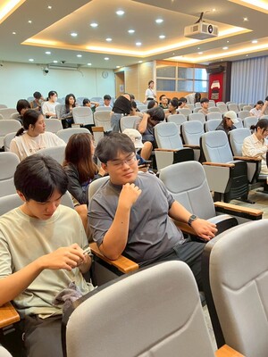 LINE_ALBUM_20260413胡朝聖老師｜藝術市場脈動的探索｜2026研討會_260415_45