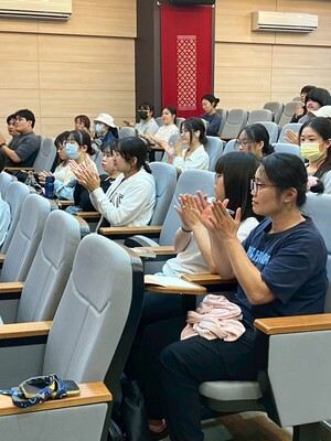 LINE_ALBUM_20260413胡朝聖老師｜藝術市場脈動的探索｜2026研討會_260415_42