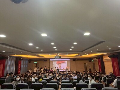 LINE_ALBUM_20260413胡朝聖老師｜藝術市場脈動的探索｜2026研討會_260415_17