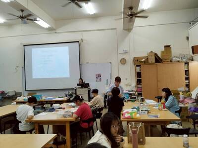 LINE_ALBUM_江芊玥老師工作坊_260412_82