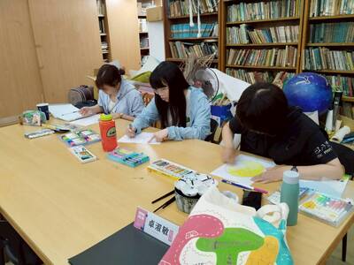 LINE_ALBUM_江芊玥老師工作坊_260412_116