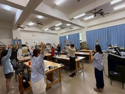 LINE_ALBUM_江芊玥老師工作坊_260412_68